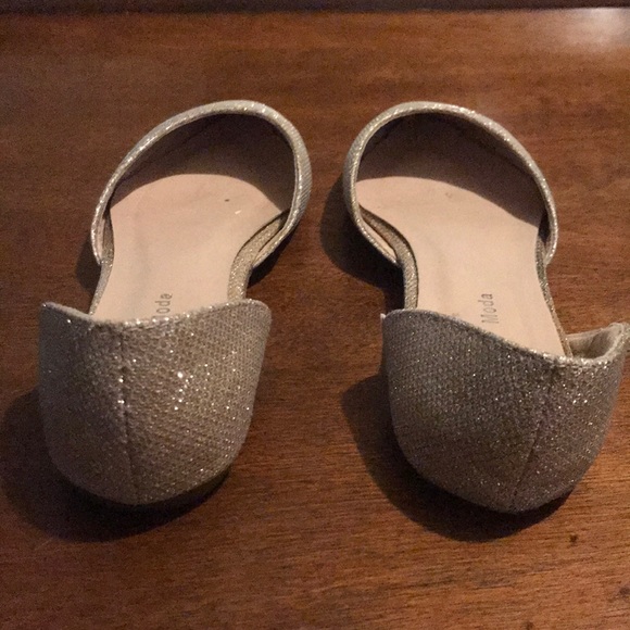 ✨Gold Flats✨ Worn twice in good condition. - Picture 3 of 4